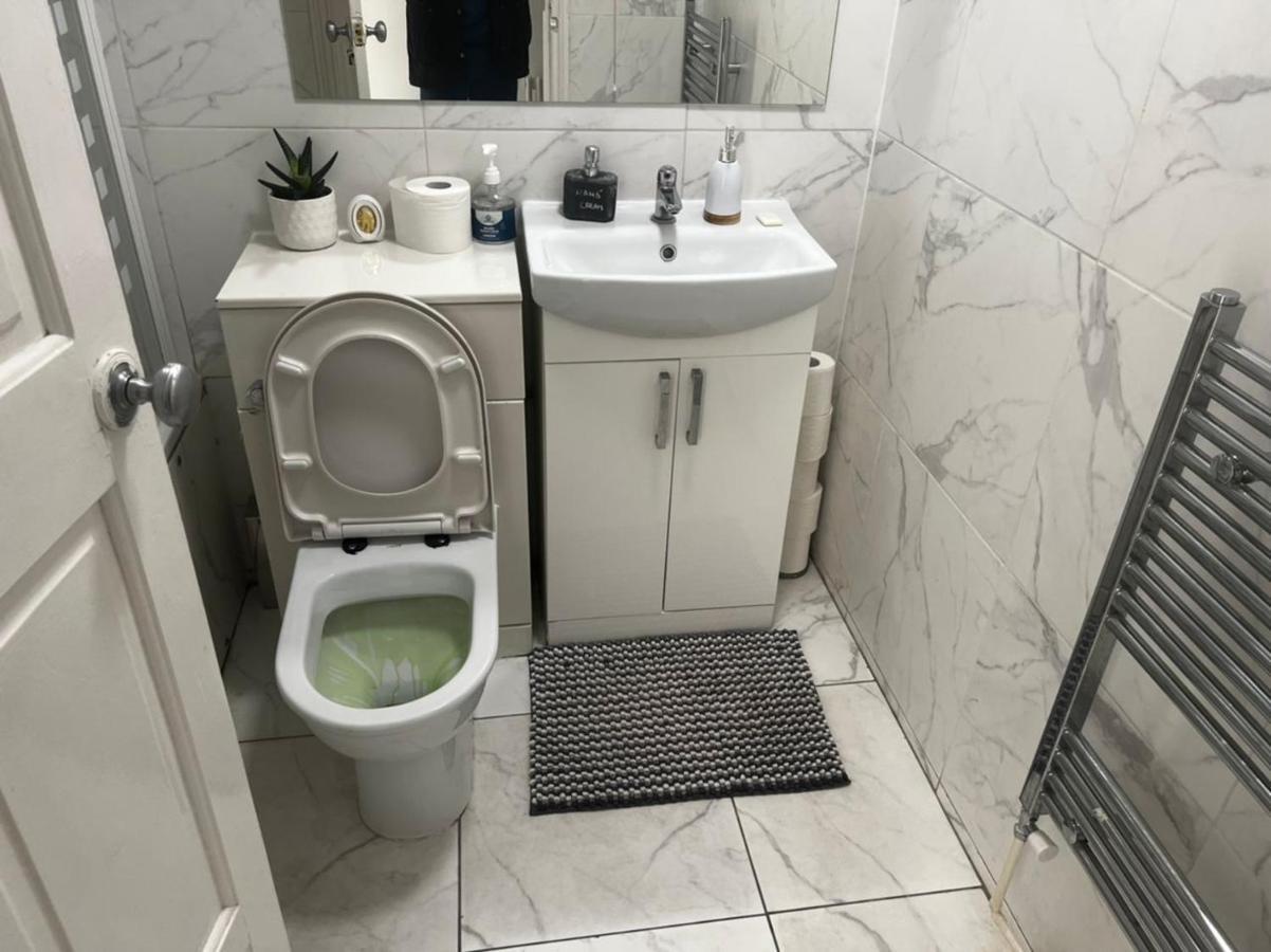 Cosy 2-Bedroom Flat In Finsbury Park, Modern, Convenient & Close To Central London! Eksteriør bilde