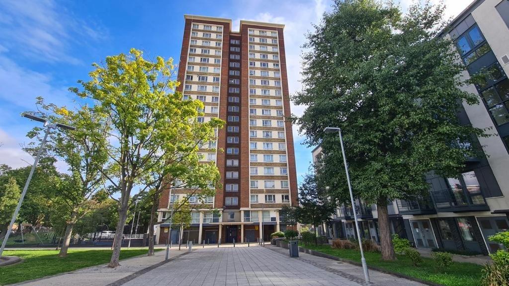 Cosy 2-Bedroom Flat In Finsbury Park, Modern, Convenient & Close To Central London! Eksteriør bilde